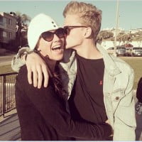  - Angie-Simpson-Cody-Simpson-mother-pic-200x200