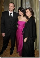 Mandy-Teefey-Selena-Gomez-mom-image