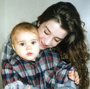 Pattie Mallette with baby bieber pic