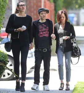 Deryck+Whibley+Jocelyn Aguilar picture