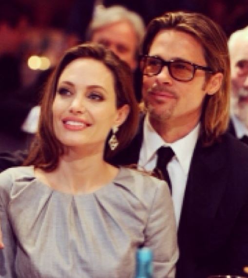 Brad Pitt and Angelina Jolie's Wedding Photos!!