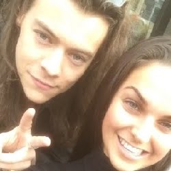 Amy Whelan Hairdresser who posted Selfie with Harry Styles